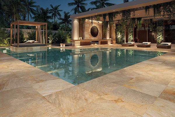 Piastrelle in pietra di Bali per piscine