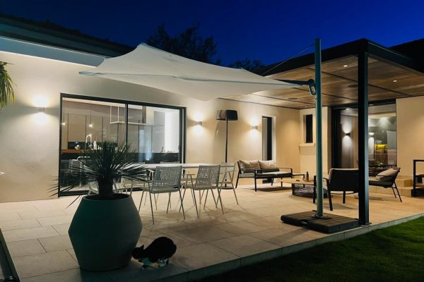 Terrazza con piscina – Lyon